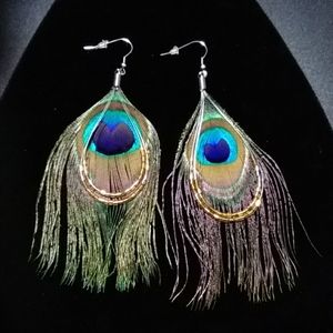 3/$50💎 Feather Earrings